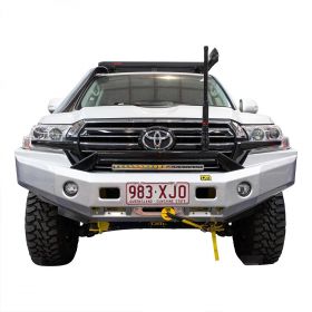 TJM VENTURER HEAVY DUTY BUMPER BLACK STEEL